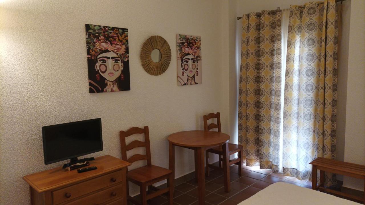 Estudio Reina Y Pastora El Rocio Apartment Bagian luar foto